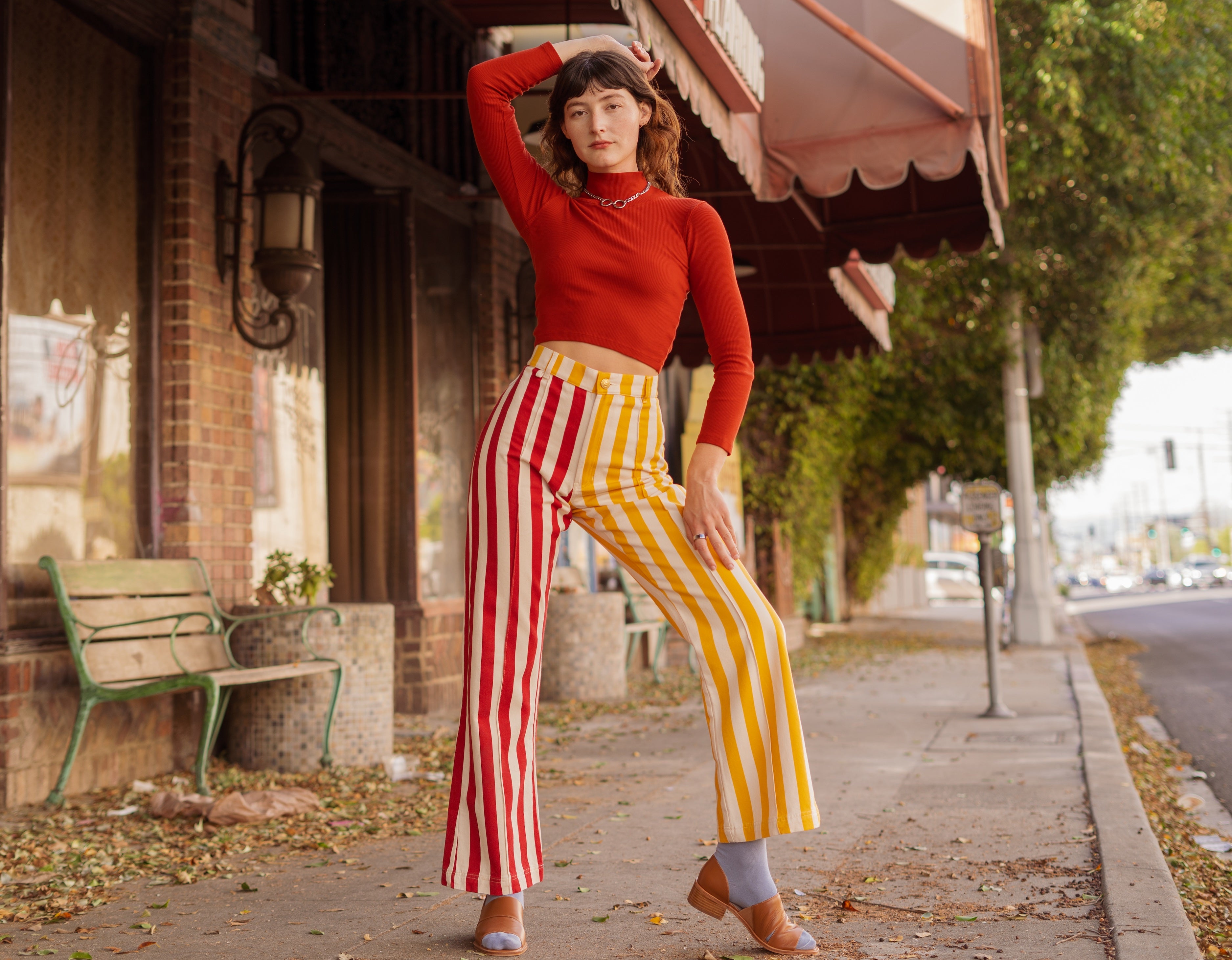 lifestyle_yellow_red_stripe_pa