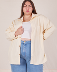 Marielena is wearing size 0XL Oversize Overshirt in Vintage Tee Off-White