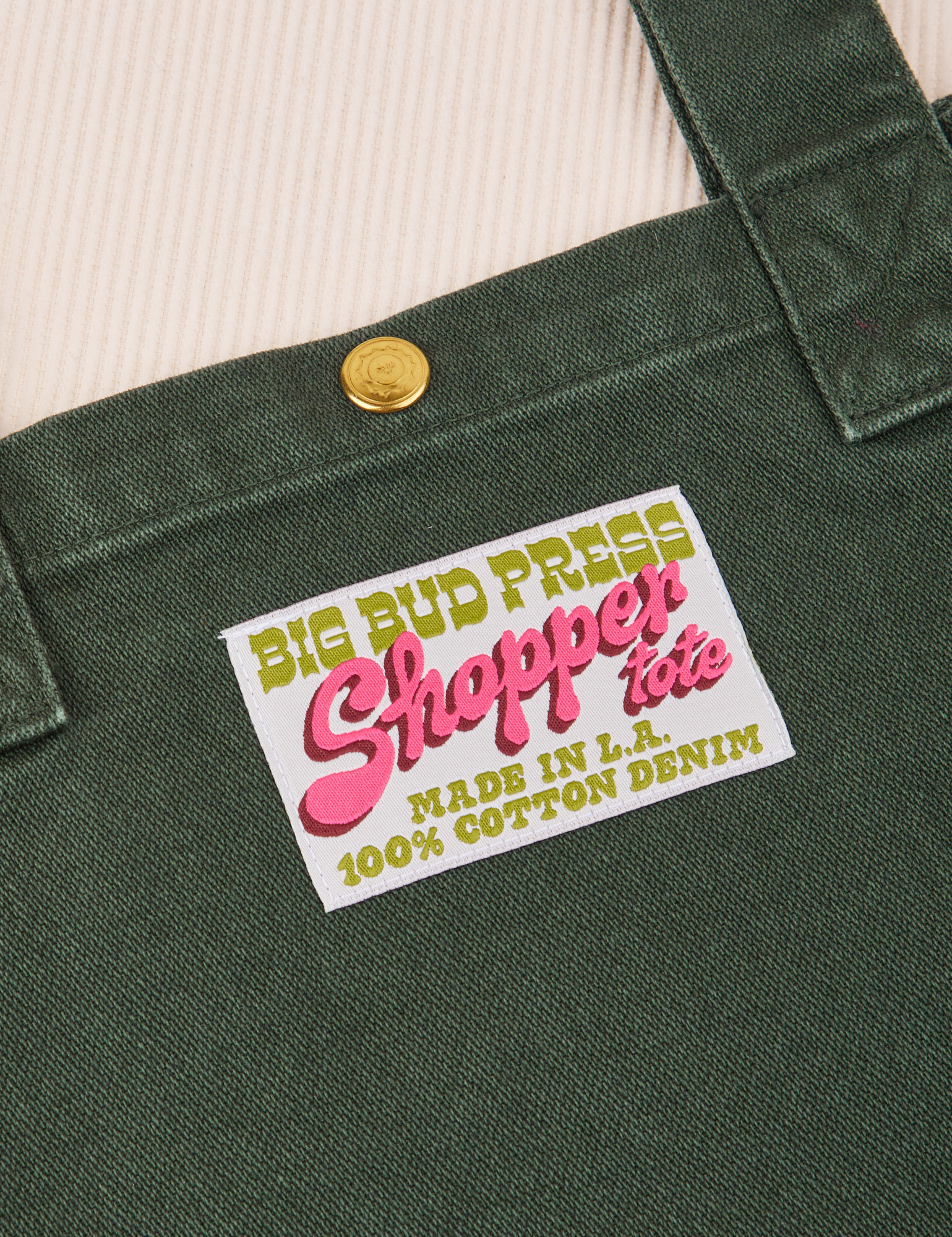 Shopper Tote Bag in Swamp Green close up