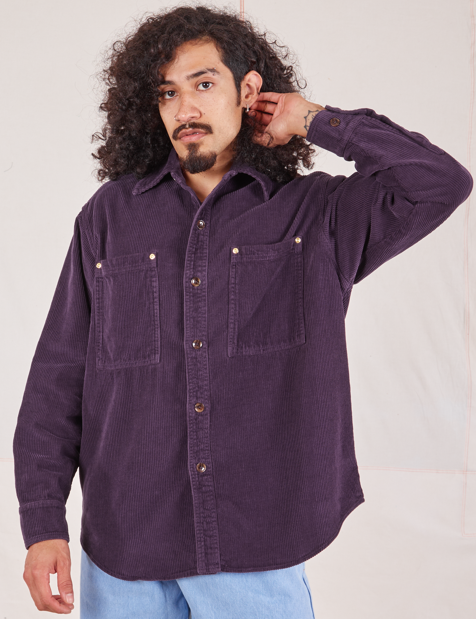 Jesse is 5&#39;8&quot; and wearing XS Corduroy Overshirt in Nebula Purple