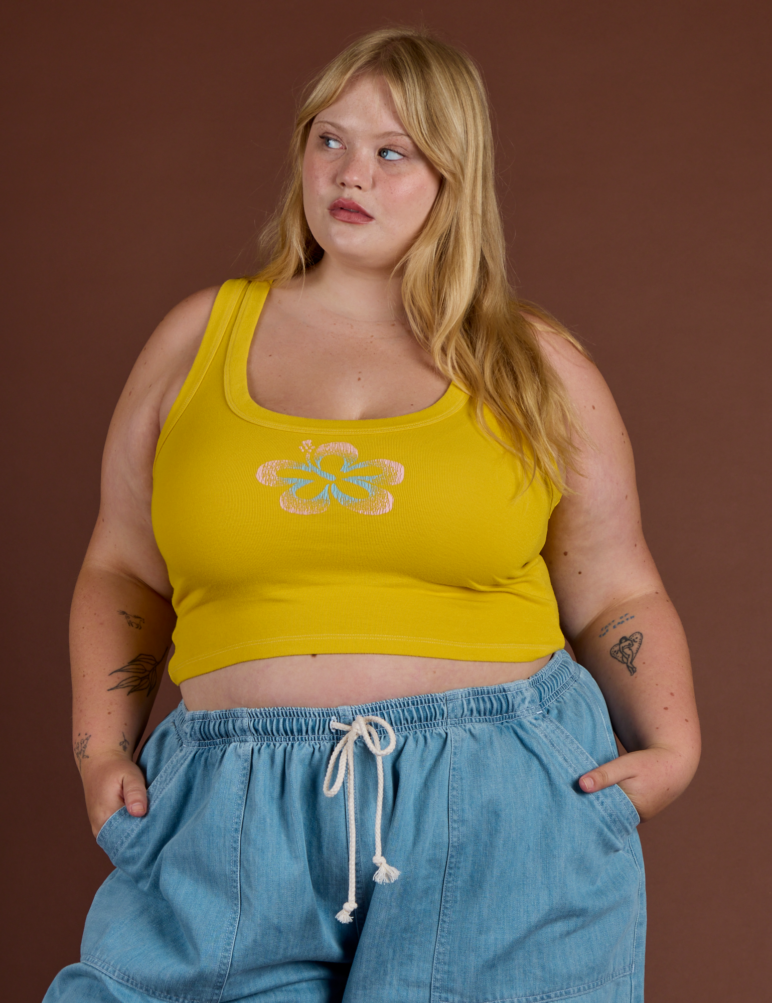 Icon Cropped Tank - Yellow Hibiscus – BIG BUD PRESS