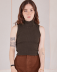 Hana is 5'3" and wearing P Sleeveless Essential Turtleneck in Espresso Brown