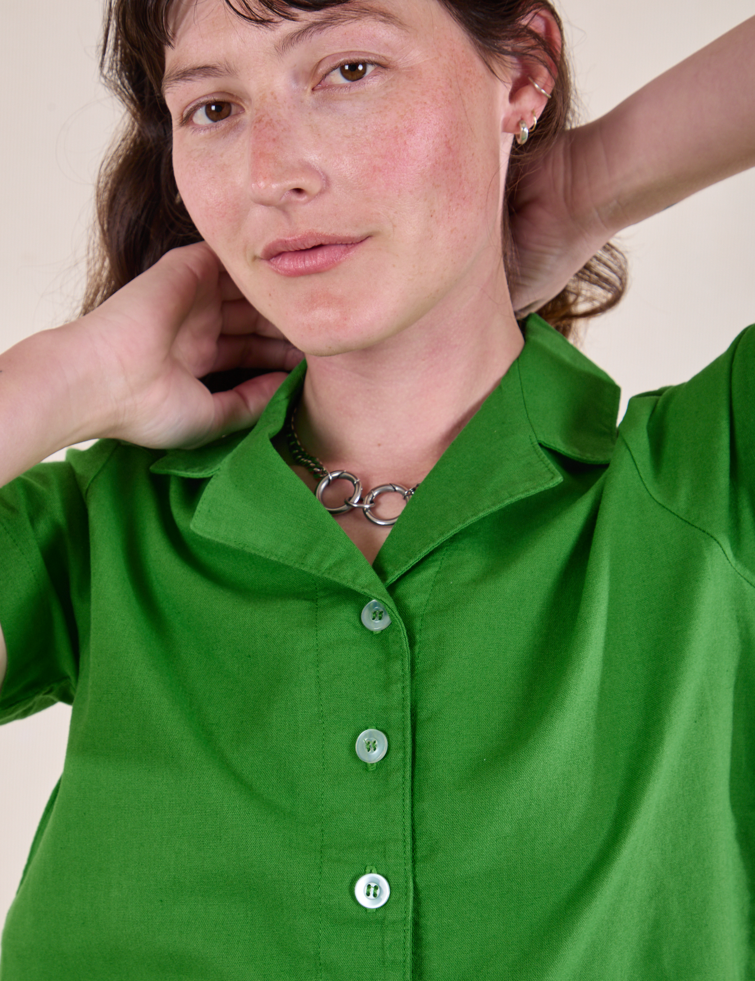 Pantry Button-Up in Kelly Green front close up on Alex