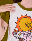Anniversary Tee in Walkin' On Sun Baby close up on Alex