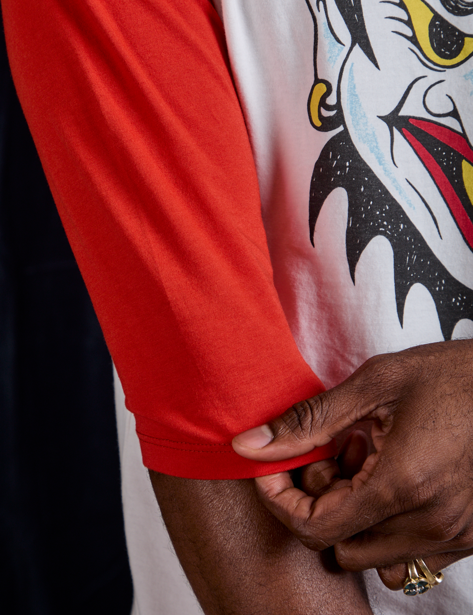 Close up of red sleeve on Jerrod