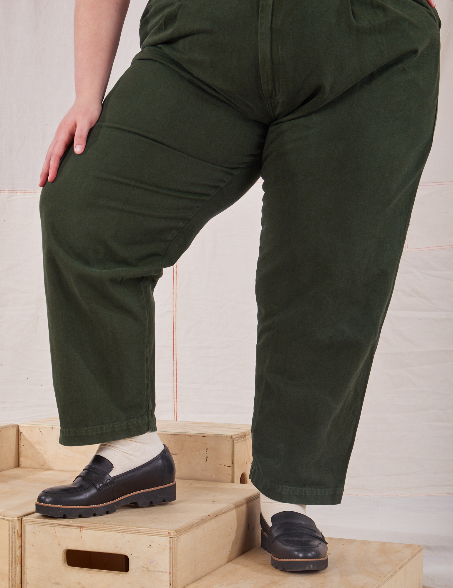 Heavyweight Trousers in Swamp Green pant leg close up on Marielena