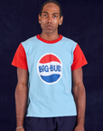 Jerrod is 6'3" and wearing M Vintage Tee in Cola