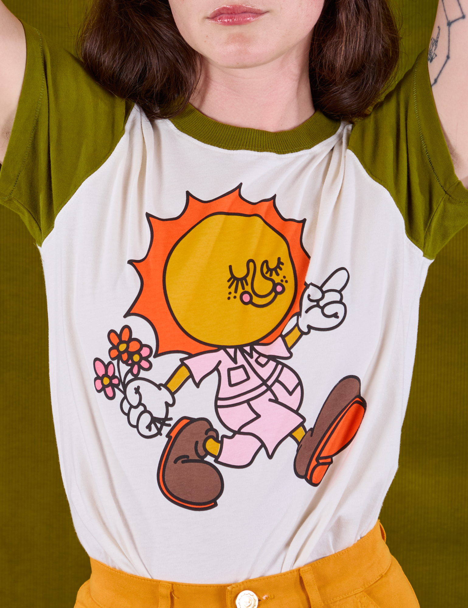 Anniversary Tee in Walkin' On Sun Baby front close up on Alex