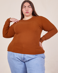 Marielena is wearing 2XL Honeycomb Thermal in Burnt Terracotta