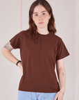 Hana is 5'3" and wearing P Organic Vintage Tee in Fudgesicle Brown