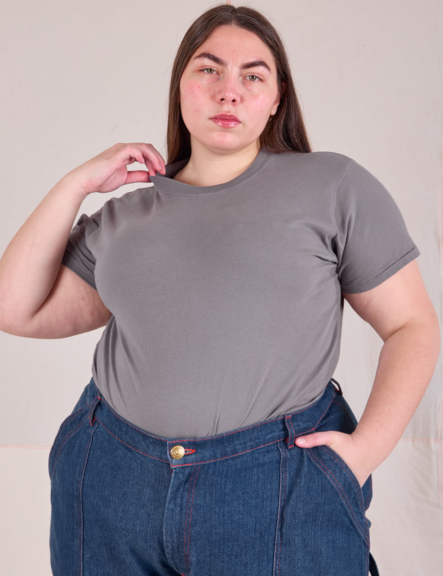 Marielena is 5'8" and wearing XL  Organic Vintage Tee in Washed Grey