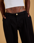Baggy Mid-Rise Trousers in Basic Black front close up on Jerrod