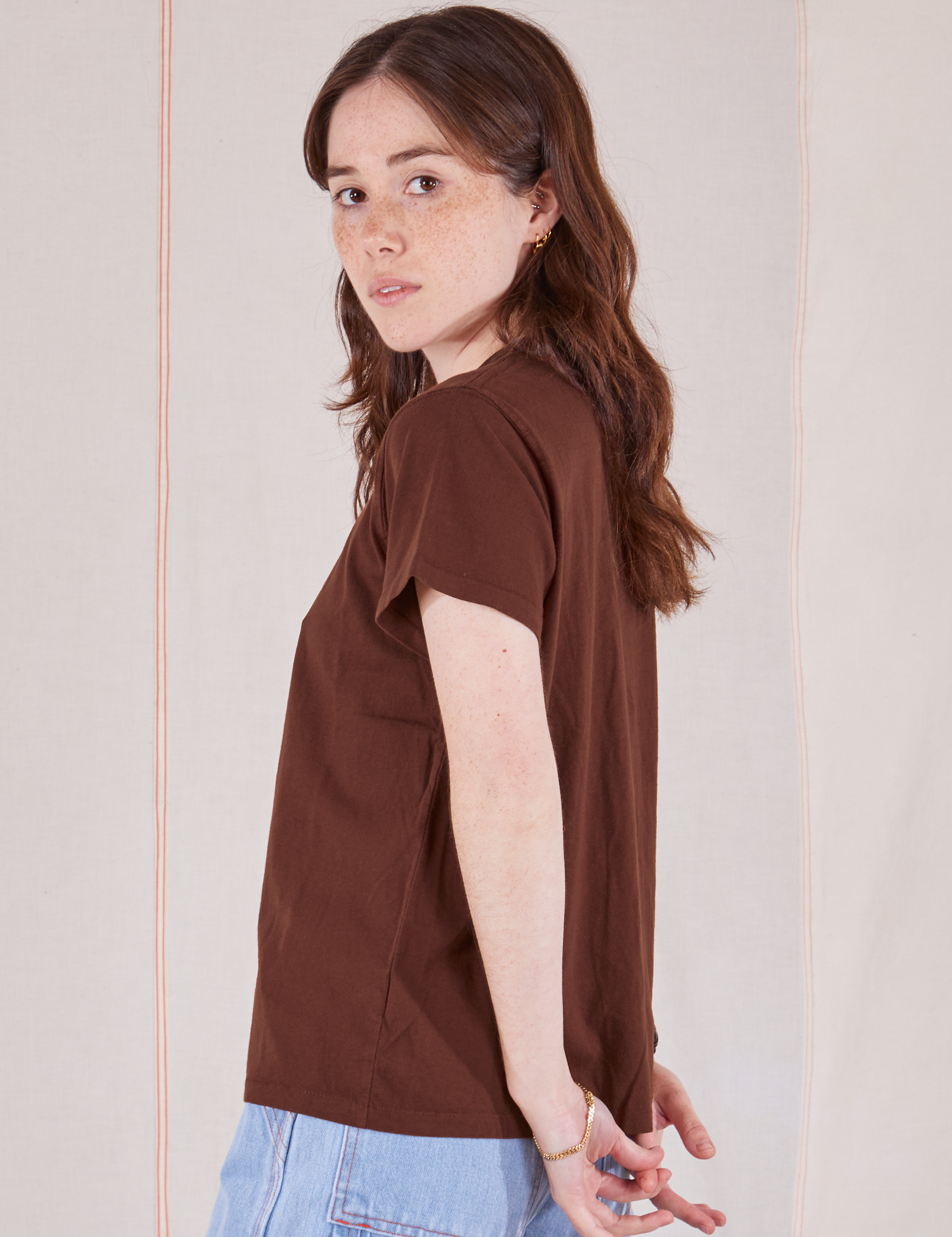 Organic Vintage Tee in Fudgesicle Brown side view on Hana