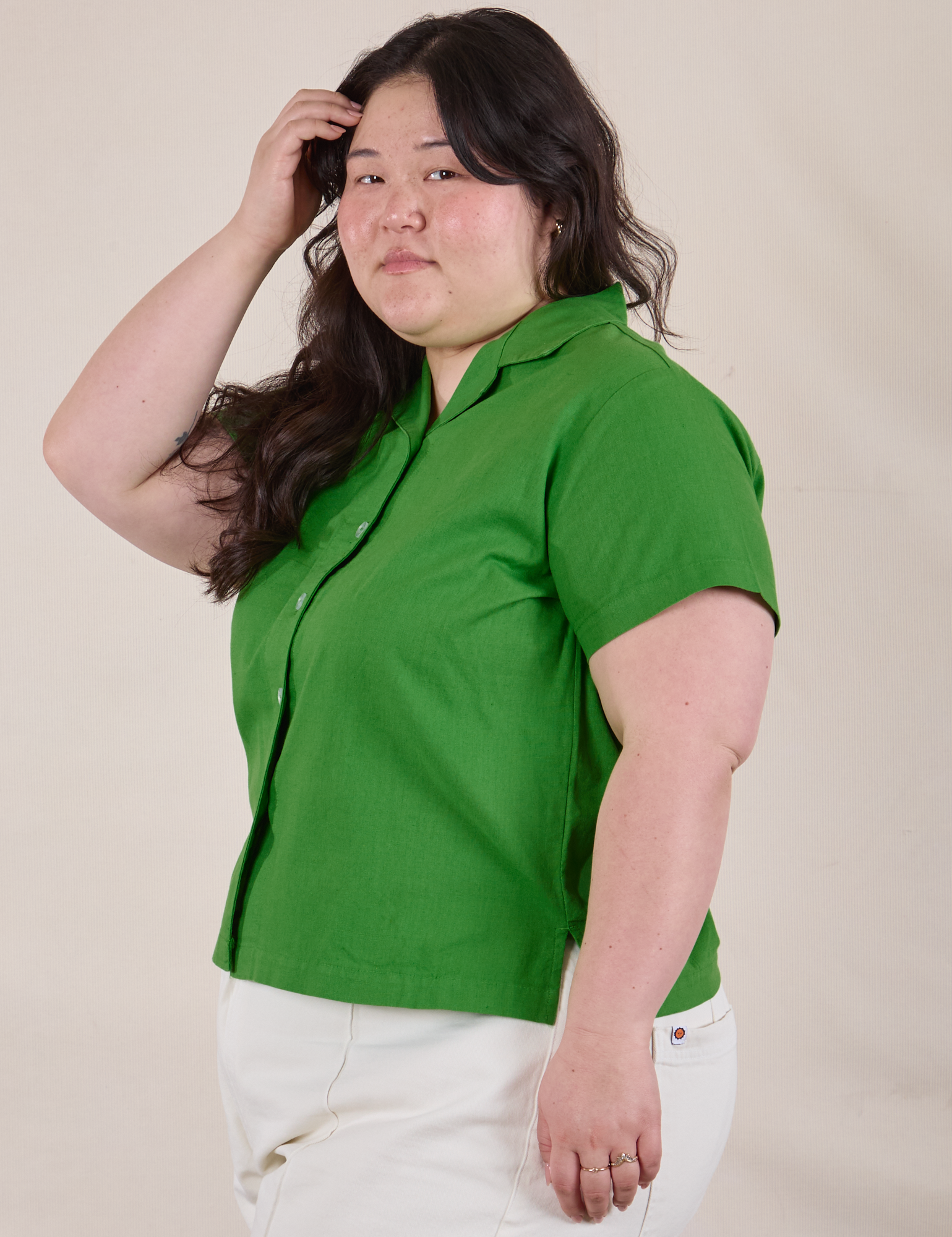 Pantry Button-Up in Kelly Green side view on Ashley