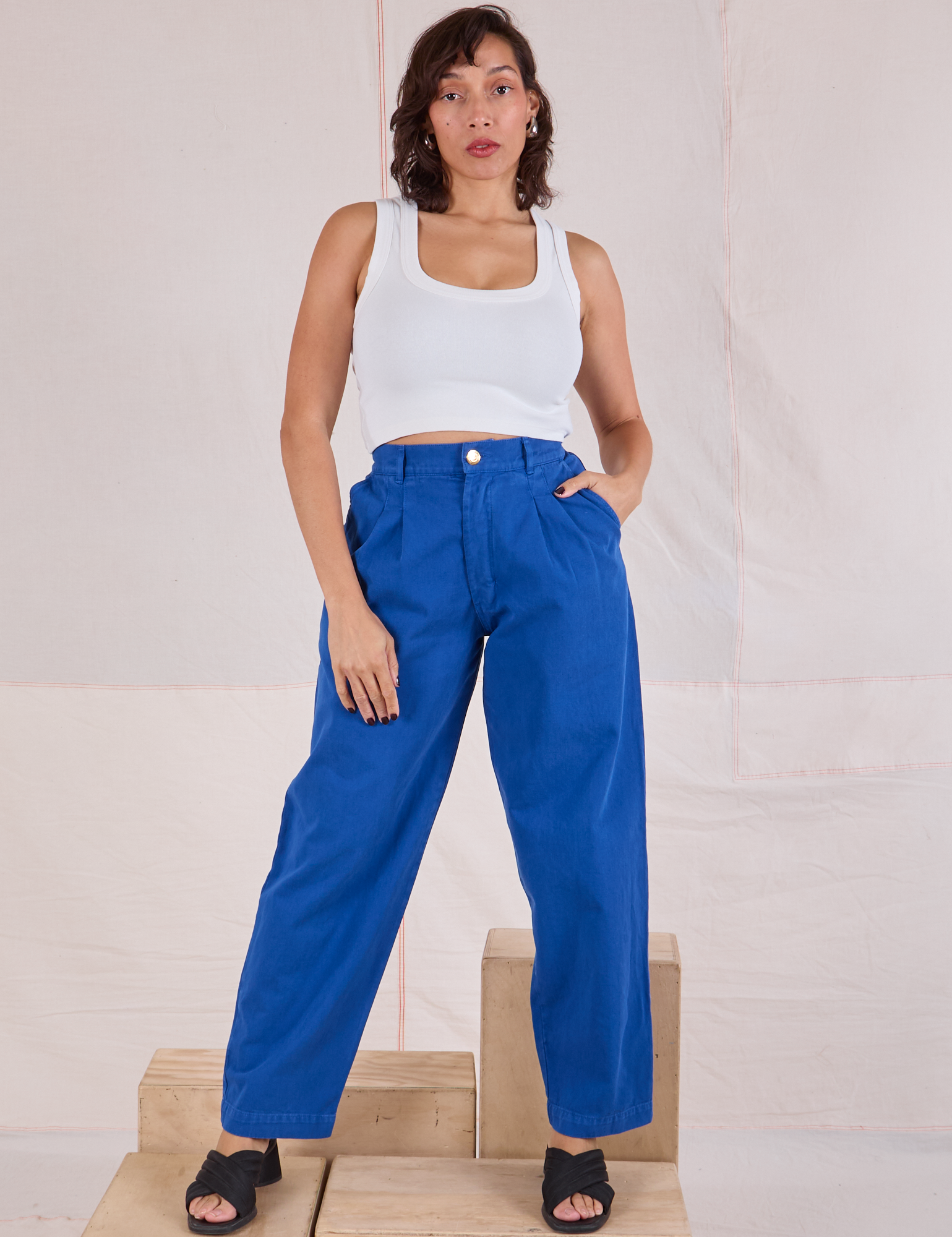 Tiara is 5'4" and wearing XS 
paired with a Cropped Tank in Vintage Tee Off-White