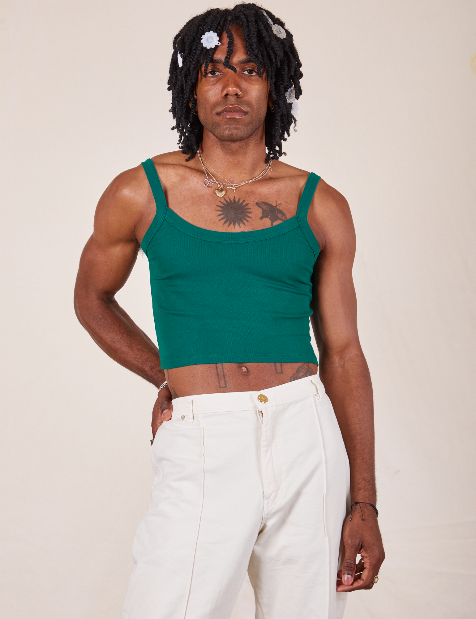 Jerrod is 6&#39;3&quot; and wearing S Cropped Cami in Hunter Green paired with vintage tee off-white Western Pants
