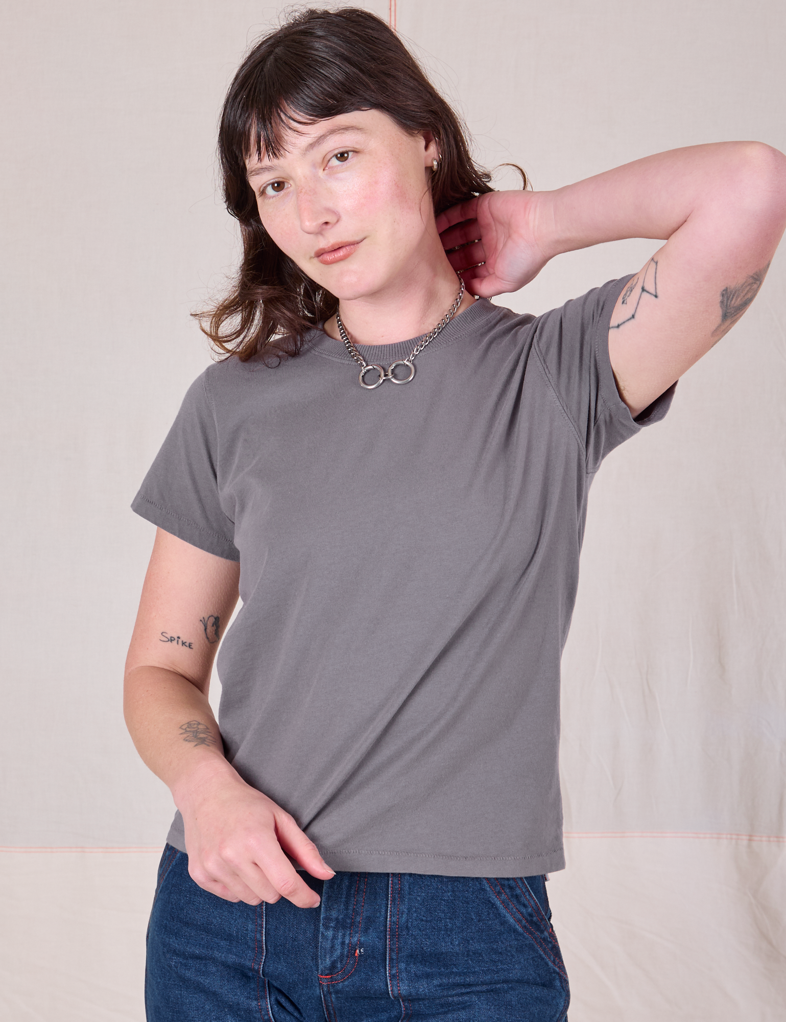 Alex is 5'8" and wearing P Organic Vintage Tee in Washed Grey