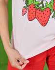 Anniversary Tee in Strawbaby front close up on Tiara
