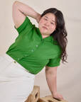 Pantry Button-Up in Kelly Green worn by Ashley