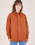 Hana is wearing size P Oversize Overshirt in Burnt Terracotta