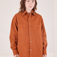 Hana is wearing size P Oversize Overshirt in Burnt Terracotta