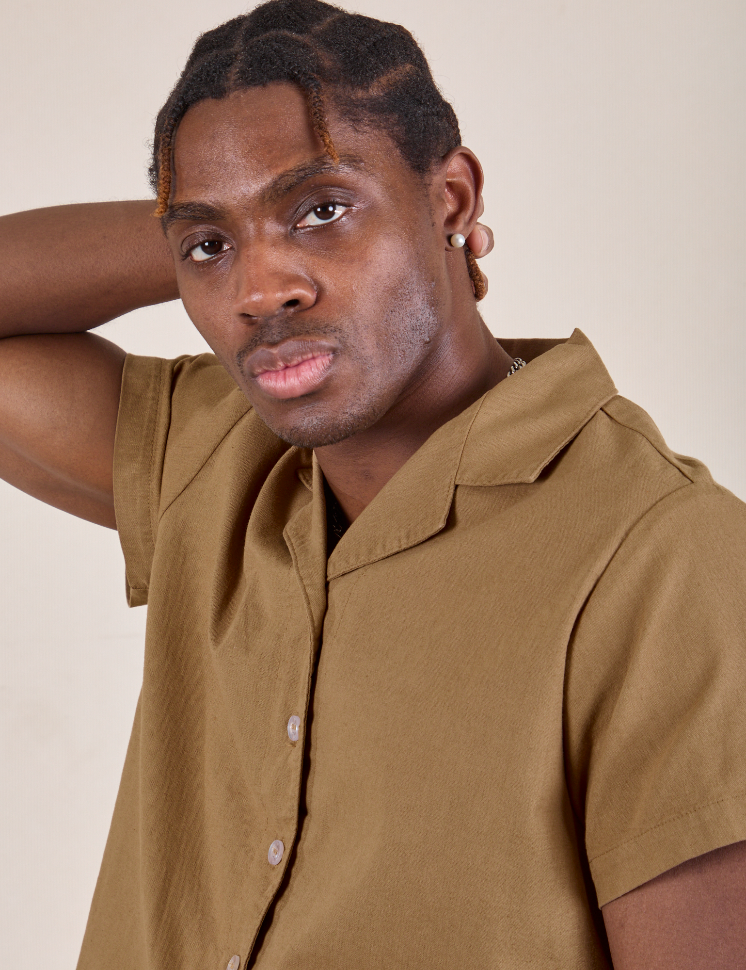 Pantry Button-Up in Desert Brown close up on Isaac