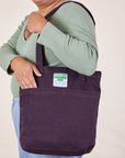 Everyday Tote Bag in Nebula Purple worn by model
