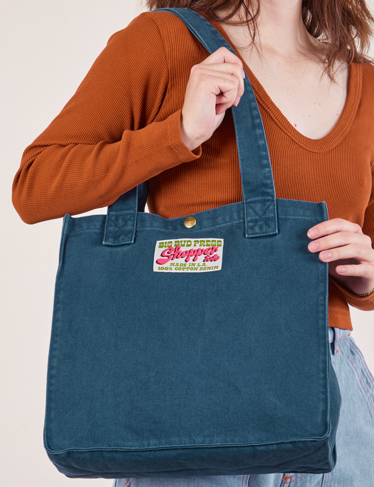 Shopper Tote Bag in Lagoon worn on models' shoulder