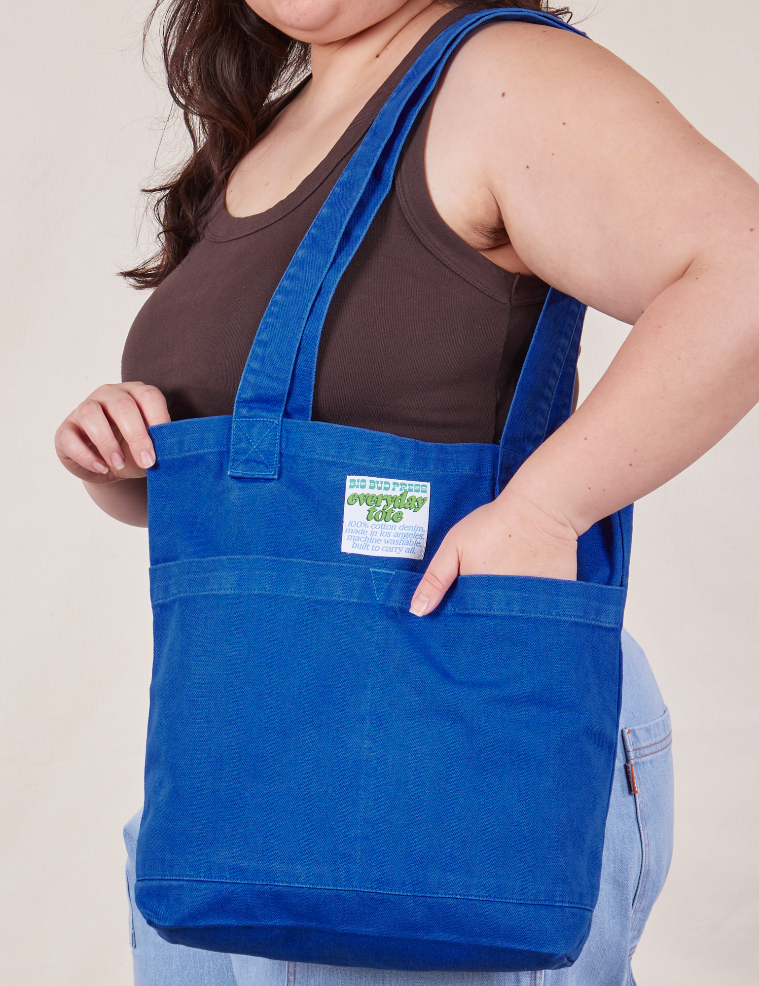 Everyday Tote Bag in Royal Blue on model