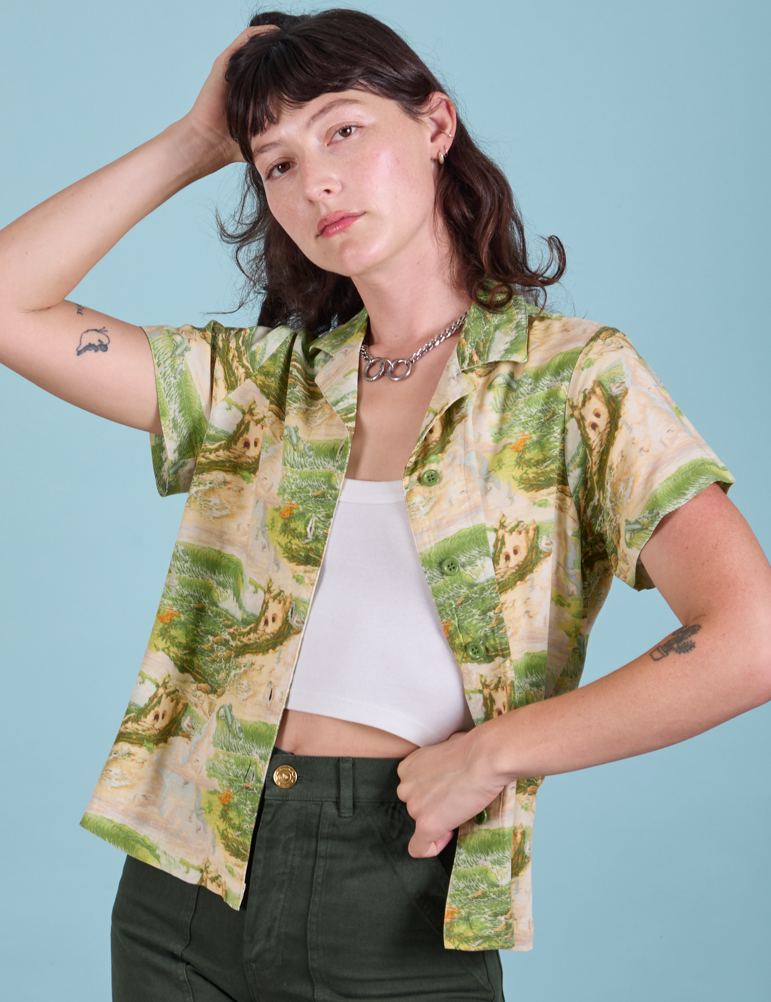 Alex is 5'8" and wearing P Pantry Button-Up in Ocean and Sky