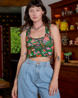 Alex is is 5'8" and wearing P Cropped Tank Top in Kitchen Collection