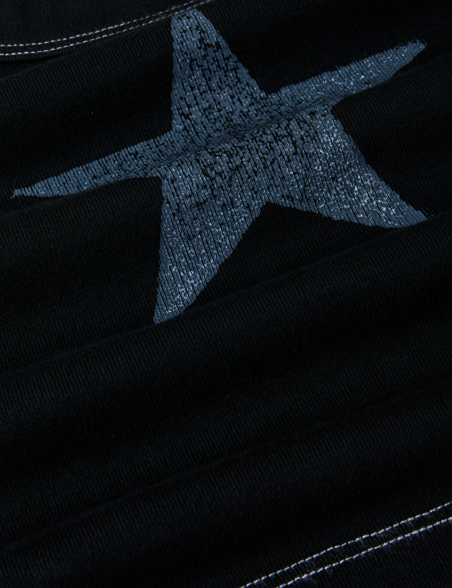 Icon Cropped Tank - Black Star