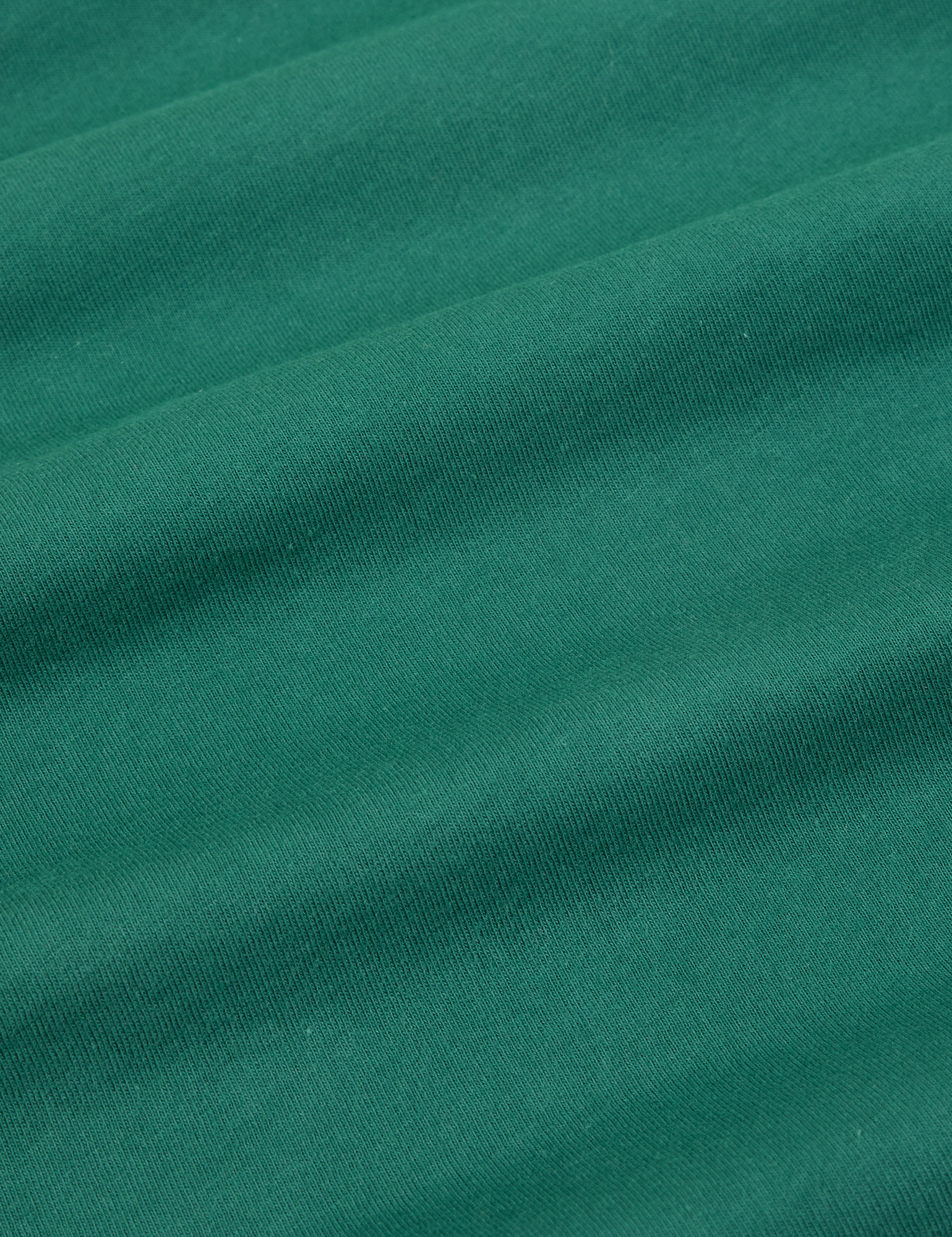 Organic Vintage Tee in Hunter Green fabric detail close up