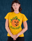 Alex is 5'8" and wearing P  Halloween Organic Tee in Pumpkin