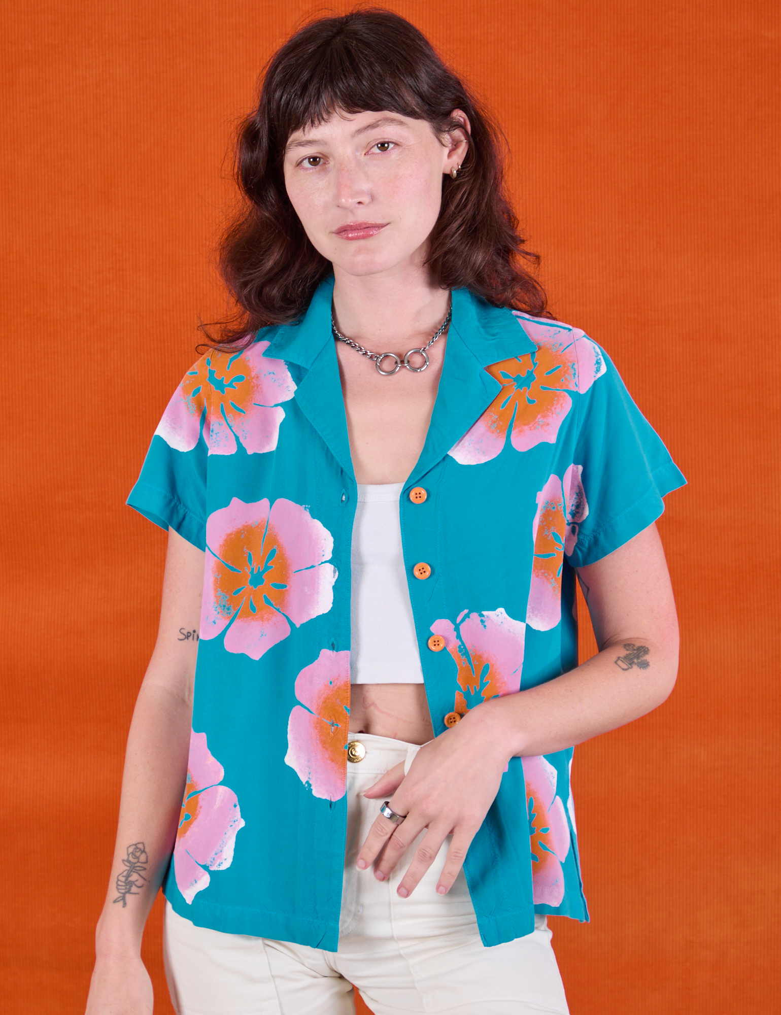 Alex is 5'8" and wearing P Paintstamped Pantry Button-Up in Hawaiian Blue 