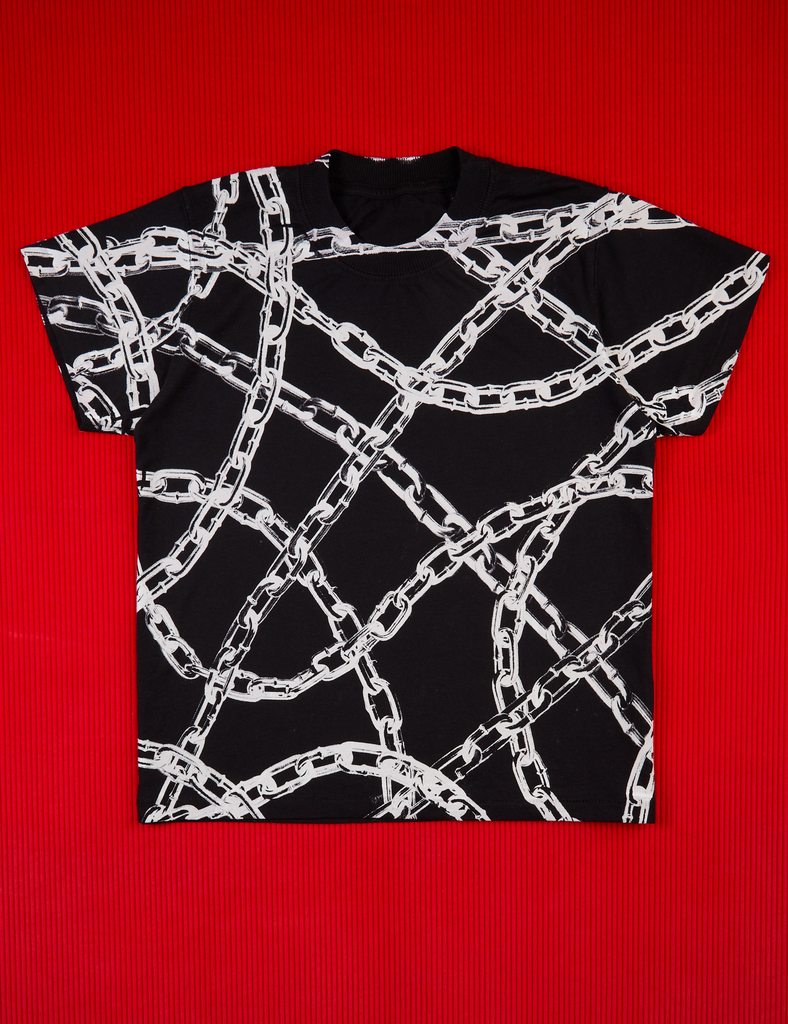 Chain Link Vintage Tee in Basic Black