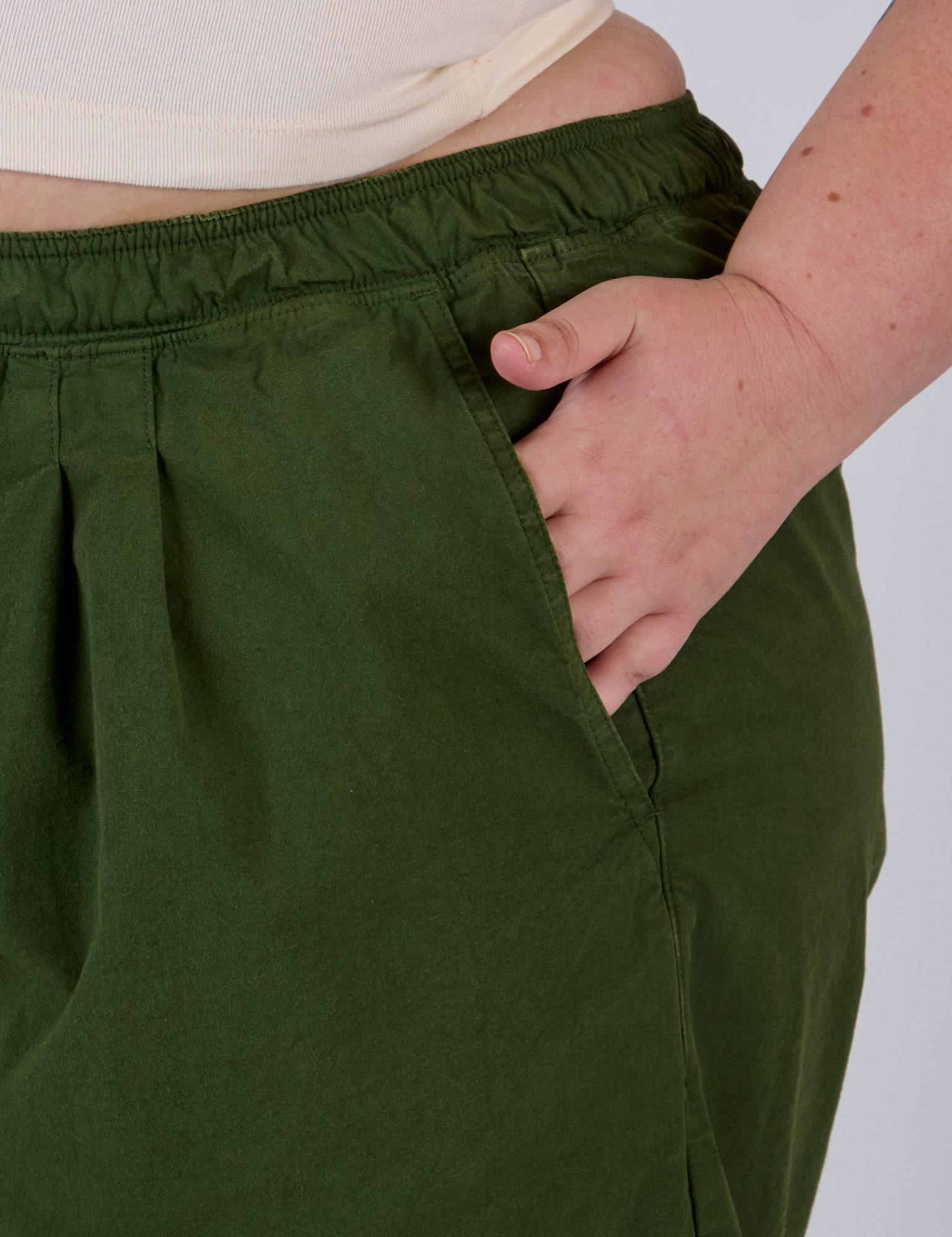 Pleated Pull-On Pants - Evergreen