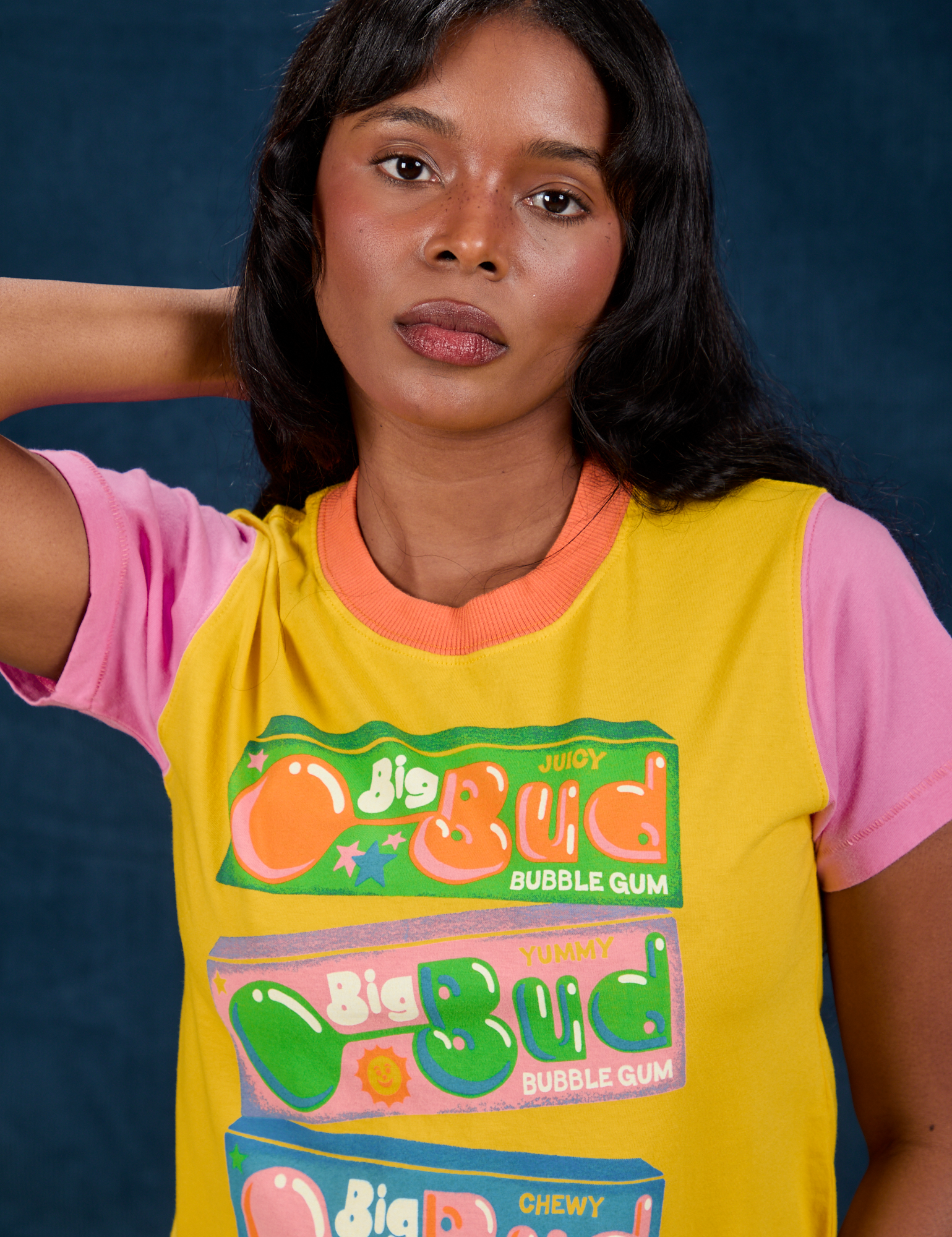 Vintage Tee in Bubblegum front close up on Kandia