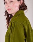 Cropped Overshirt in Summer Olive shoulder close up on Alex