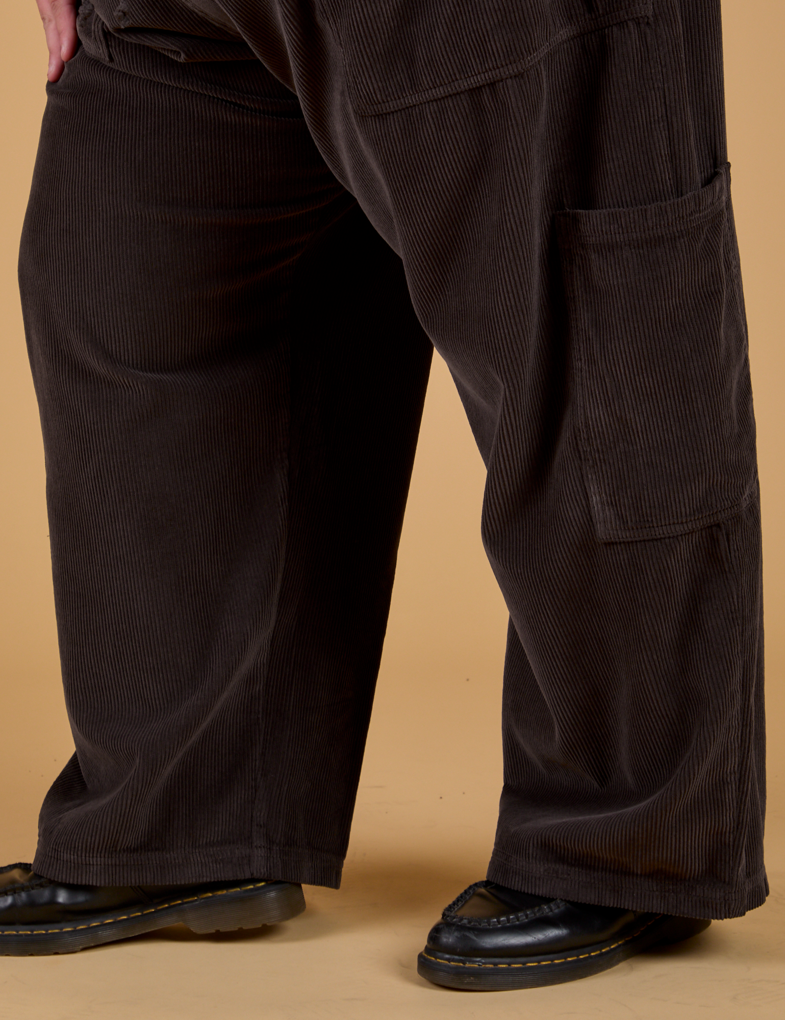 Corduroy Drop Pocket Cargo Pants - Espresso Brown
