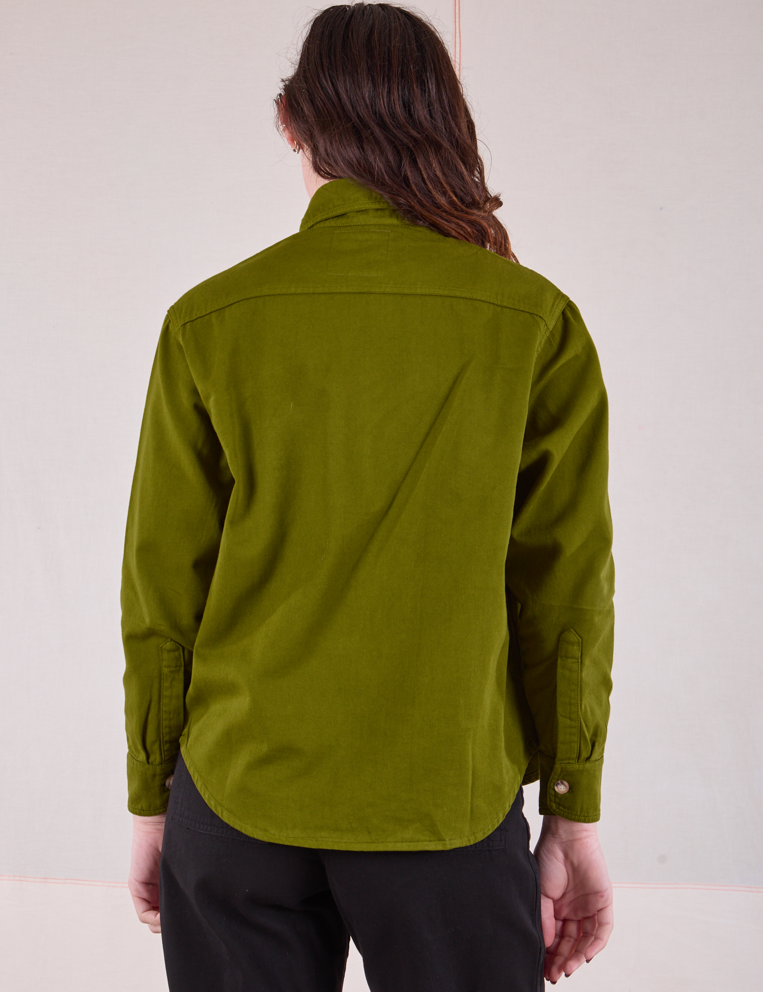 Cropped Overshirt in Summer Olive back view on Alex