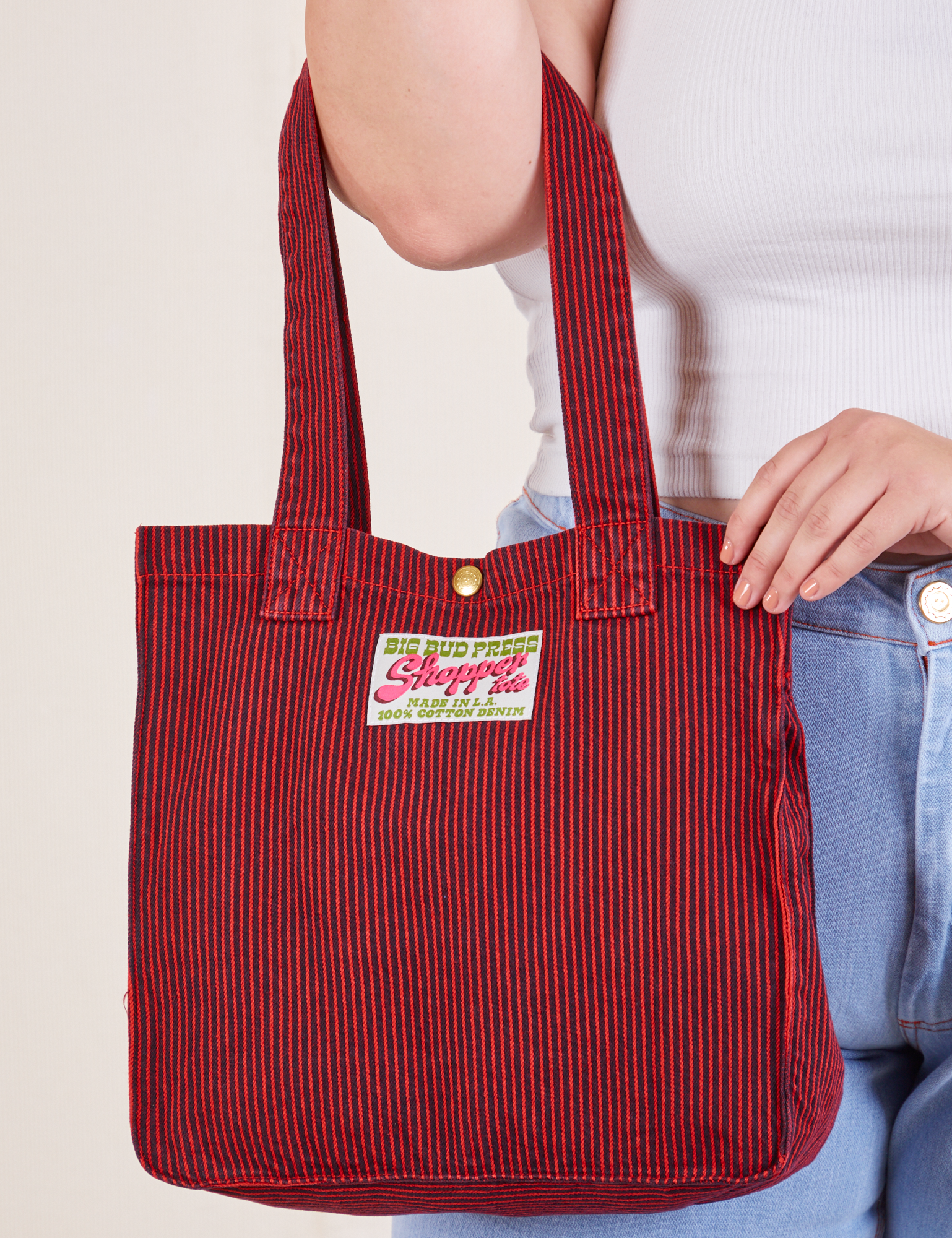 Railroad Shopper Tote in mustang red