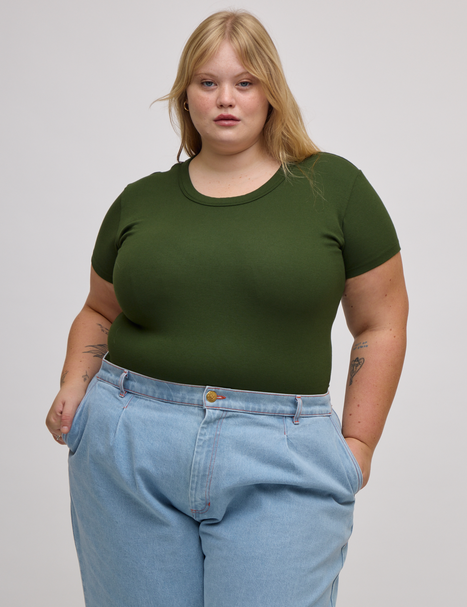 Baby Tee in Evergreen on Juliet