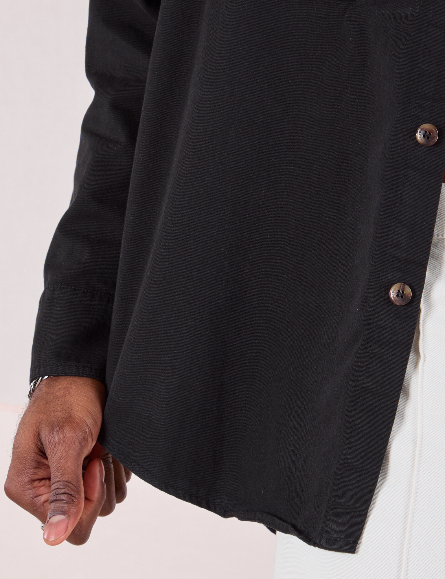 Twill Overshirt in Basic Black bottom hem close up