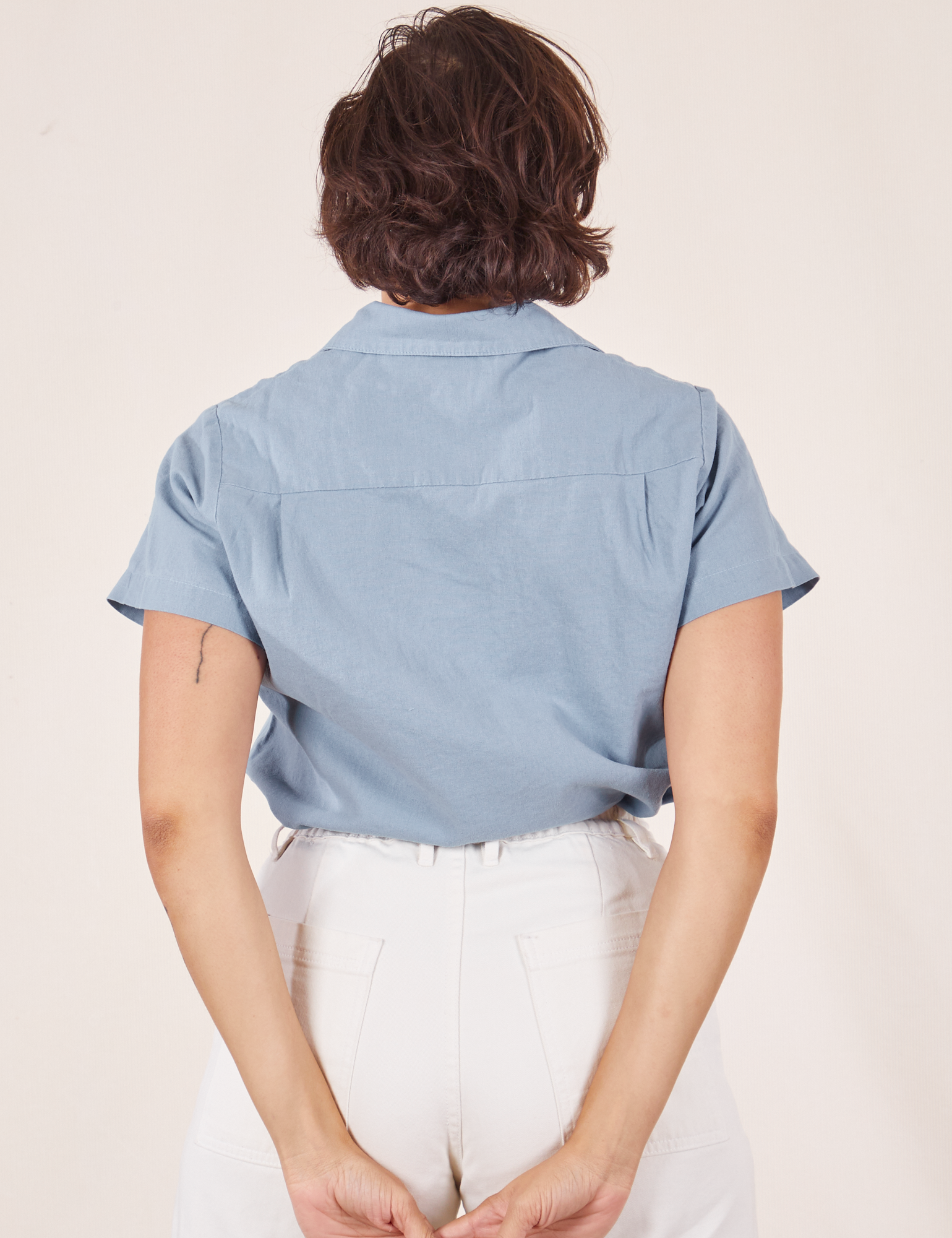 Back view of Pantry Button-Up in Periwinkle on Tiara