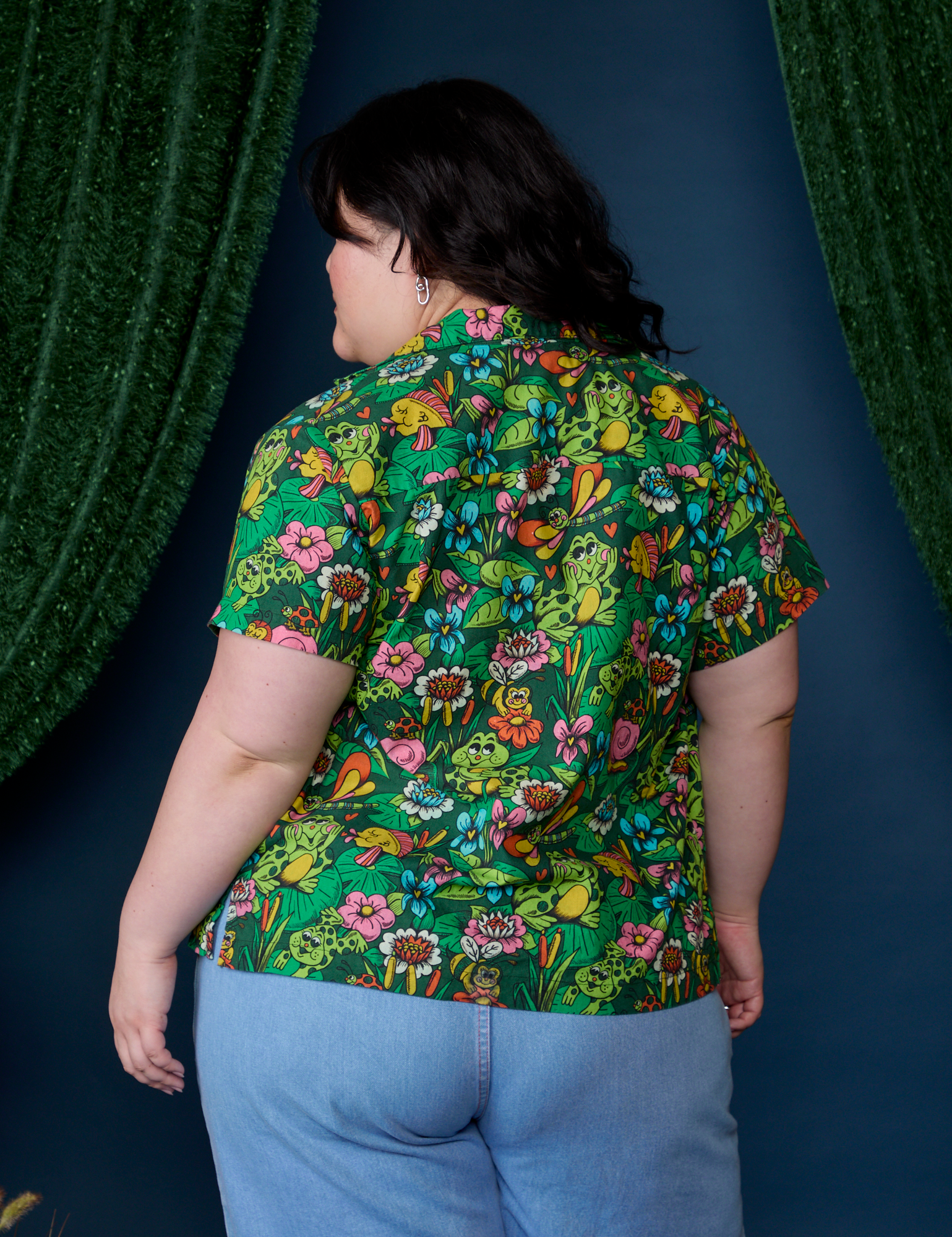 Pond Party Pantry Button-Up