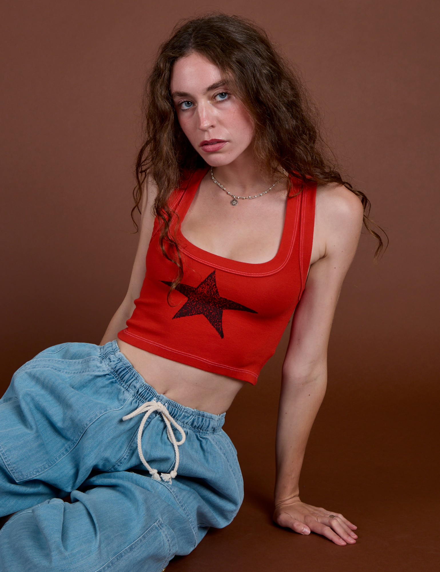 Icon Cropped Tank - Red Star