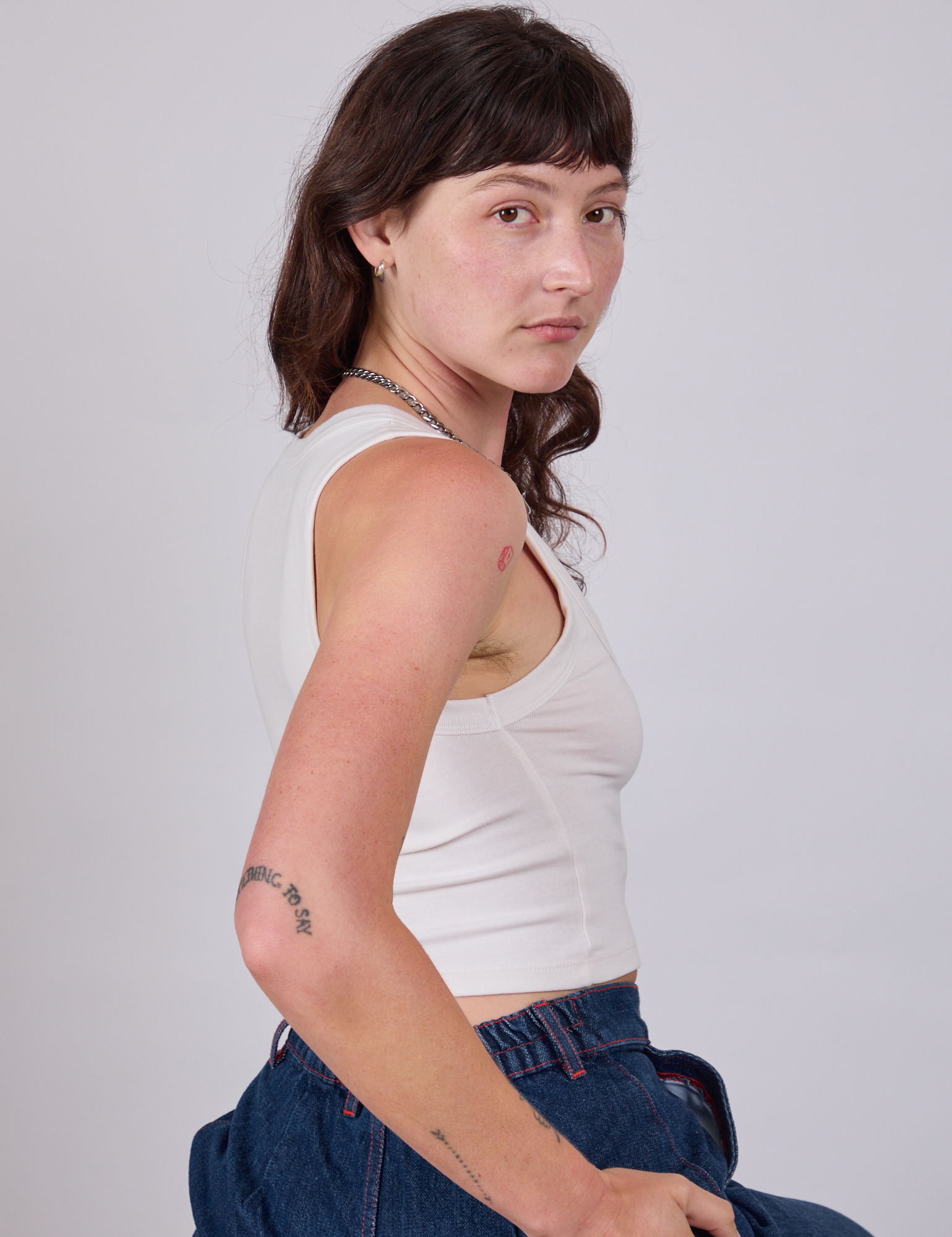 Cropped Tank Top in Vintage Tee White side view on Alex