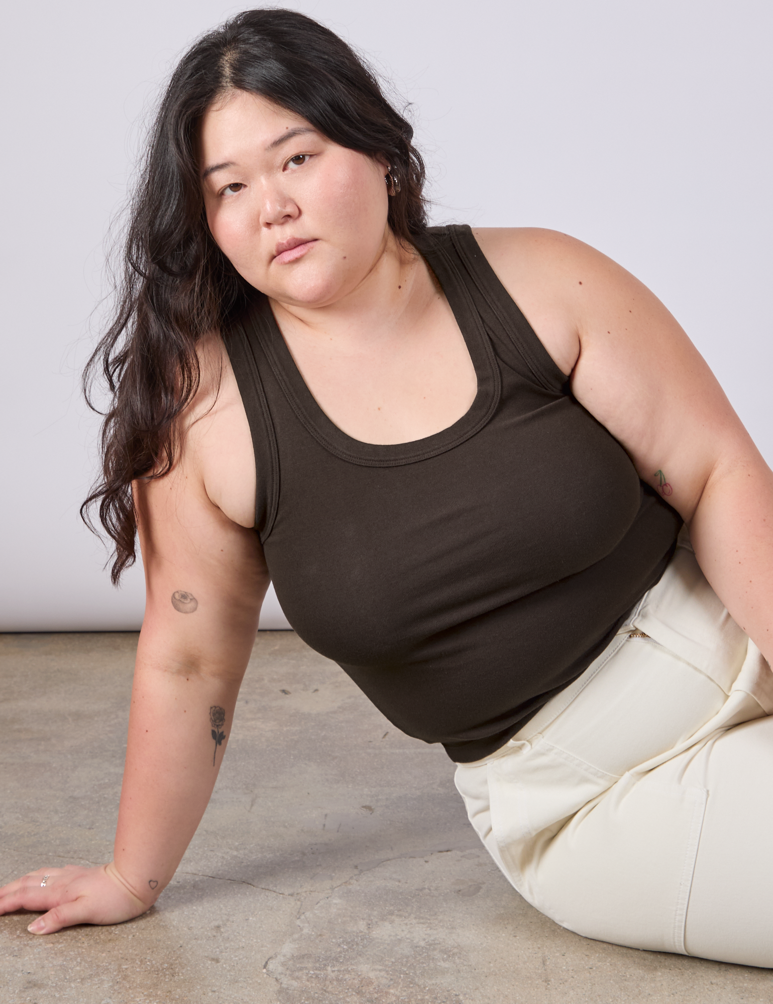 Ashley is wearing Tank Top in Espresso Brown