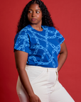 Angled front view of Chain Link Vintage Tee in Royal Blue on Meghna